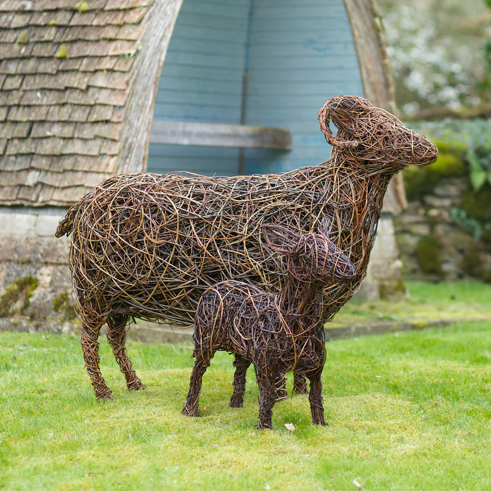 Swaledale Lamb Willow Sculpture - Image 3